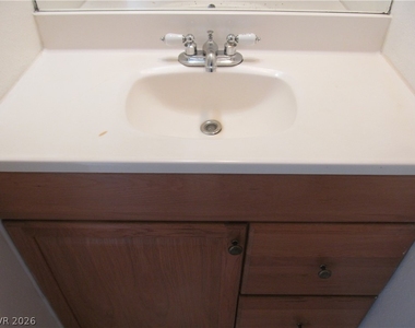 3518 Villa Knolls North Drive - Photo Thumbnail 21