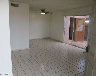 3518 Villa Knolls North Drive - Photo Thumbnail 1