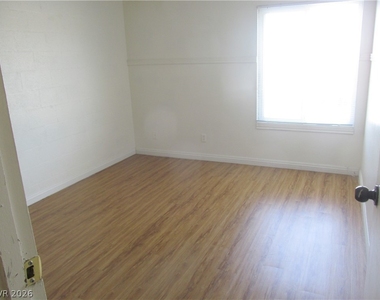 3518 Villa Knolls North Drive - Photo Thumbnail 25