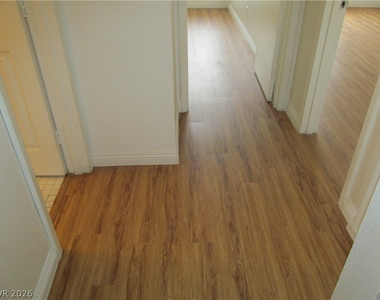 3518 Villa Knolls North Drive - Photo Thumbnail 8