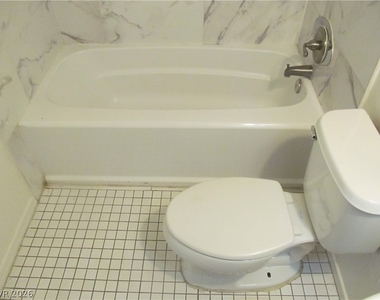 3518 Villa Knolls North Drive - Photo Thumbnail 24