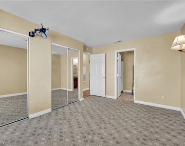 7300 Pirates Cove Road - Photo Thumbnail 11