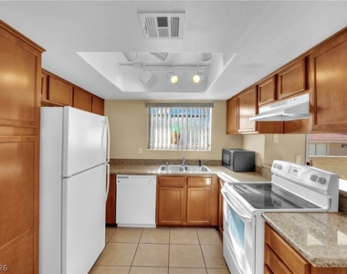 7300 Pirates Cove Road - Photo Thumbnail 29