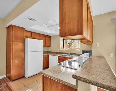 7300 Pirates Cove Road - Photo Thumbnail 30