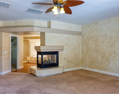 3924 Royal Scots Avenue - Photo Thumbnail 13