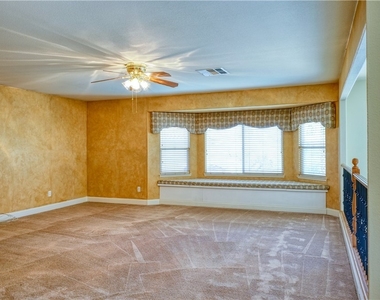 3924 Royal Scots Avenue - Photo Thumbnail 23