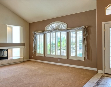3924 Royal Scots Avenue - Photo Thumbnail 4