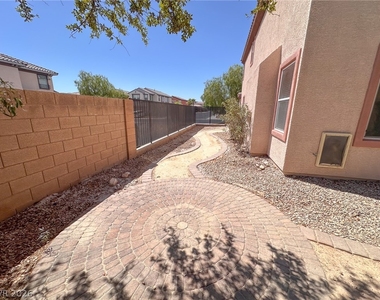 142 Castle Course Avenue - Photo Thumbnail 25