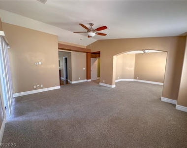 142 Castle Course Avenue - Photo Thumbnail 13