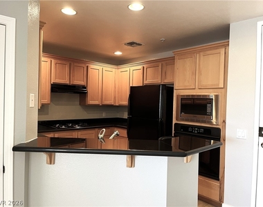 19 E Agate Avenue - Photo Thumbnail 6