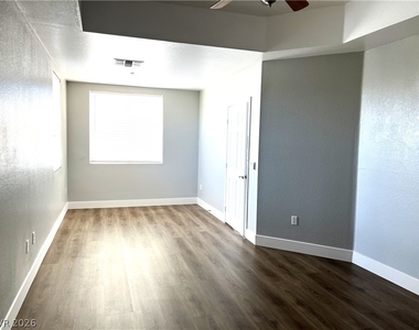 19 E Agate Avenue - Photo Thumbnail 13