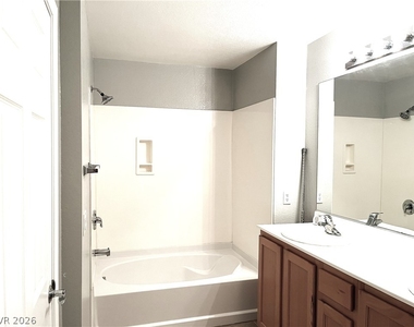 19 E Agate Avenue - Photo Thumbnail 18