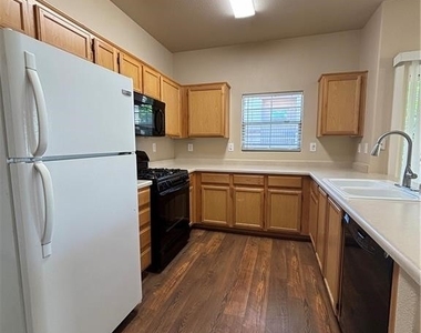 3805 Juno Beach Street - Photo Thumbnail 3