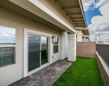 600 N Carriage Hill Drive - Photo Thumbnail 38