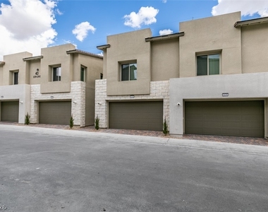 600 N Carriage Hill Drive - Photo Thumbnail 41