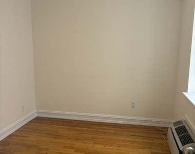 238 East 36th Street - Photo Thumbnail 3