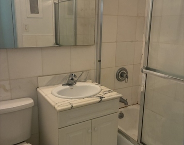 238 East 36th Street - Photo Thumbnail 4