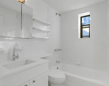 121 Madison Avenue - Photo Thumbnail 7