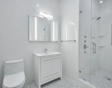 121 Madison Avenue - Photo Thumbnail 4