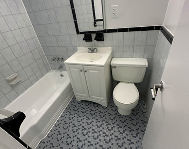 260 west 27th st - Photo Thumbnail 9