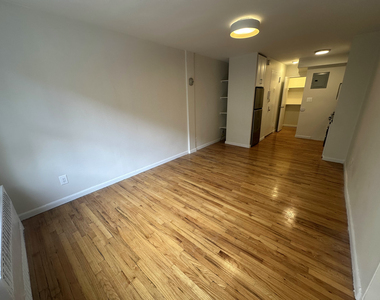 260 west 27th st - Photo Thumbnail 2