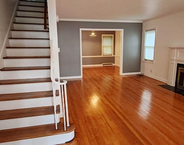 84 Matthews Street - Photo Thumbnail 1