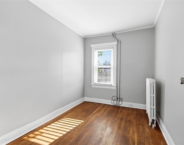 19 Camp Street - Photo Thumbnail 6