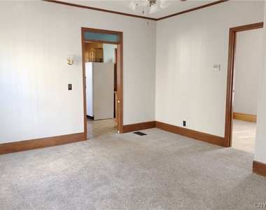 708 Schuyler Street - Photo Thumbnail 4