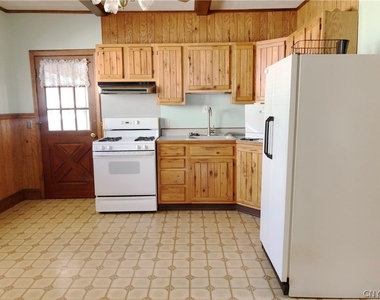 708 Schuyler Street - Photo Thumbnail 9