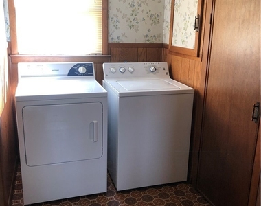 708 Schuyler Street - Photo Thumbnail 14