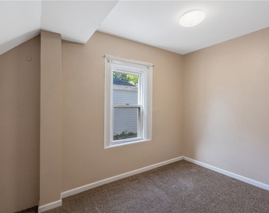39 John Street - Photo Thumbnail 7