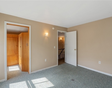 39 John Street - Photo Thumbnail 18