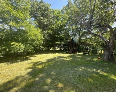 11 Winmar Crescent - Photo Thumbnail 3