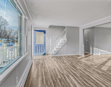 11 Winmar Crescent - Photo Thumbnail 6
