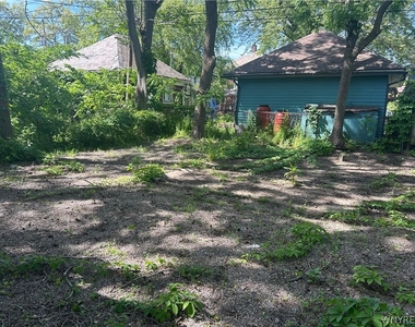 40 Lisbon Avenue - Photo Thumbnail 25