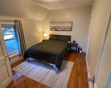 40 Lisbon Avenue - Photo Thumbnail 15