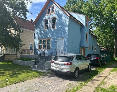 40 Lisbon Avenue - Photo Thumbnail 23