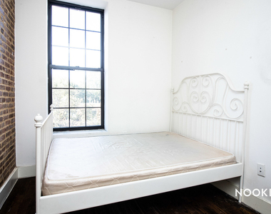 558 Kosciuszko Street - Photo Thumbnail 5