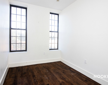 558 Kosciuszko Street - Photo Thumbnail 1