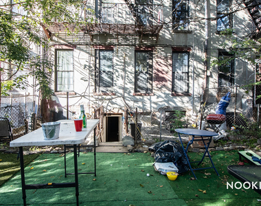 558 Kosciuszko Street - Photo Thumbnail 10