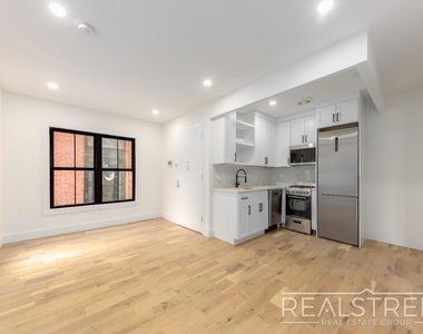 234 24th St - Photo Thumbnail 1