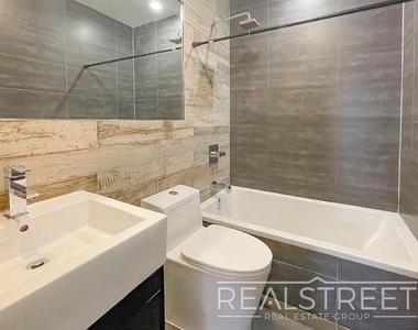 358 Palmetto Street - Photo Thumbnail 9