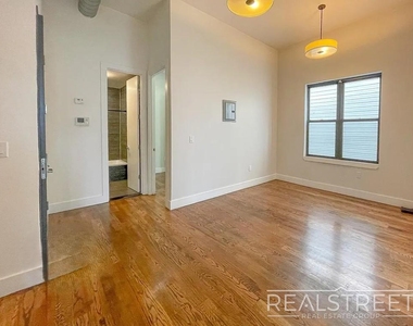 358 Palmetto Street - Photo Thumbnail 3