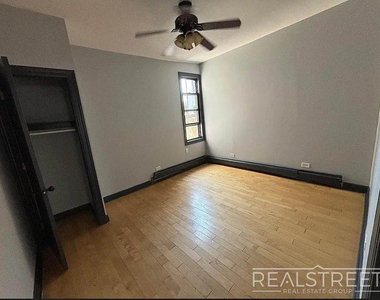 750 Onderdonk Avenue - Photo Thumbnail 5