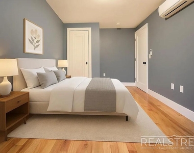 68 Halsey Street - Photo Thumbnail 4