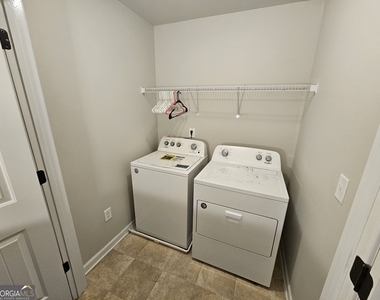3004 Bayrose Circle - Photo Thumbnail 24