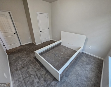 3004 Bayrose Circle - Photo Thumbnail 4