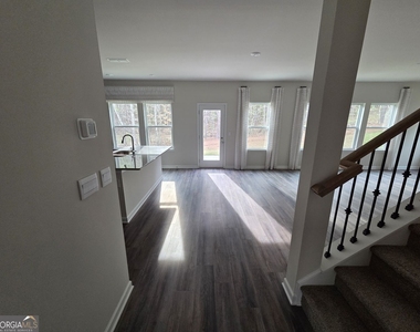 189 Water Oak Way - Photo Thumbnail 5