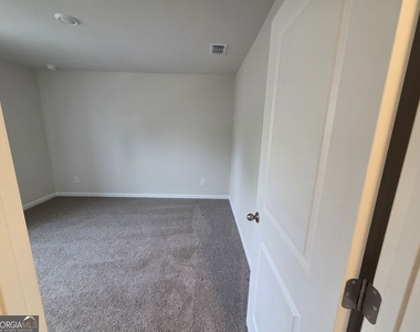 189 Water Oak Way - Photo Thumbnail 19