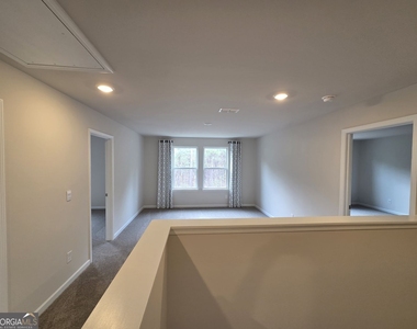 189 Water Oak Way - Photo Thumbnail 12